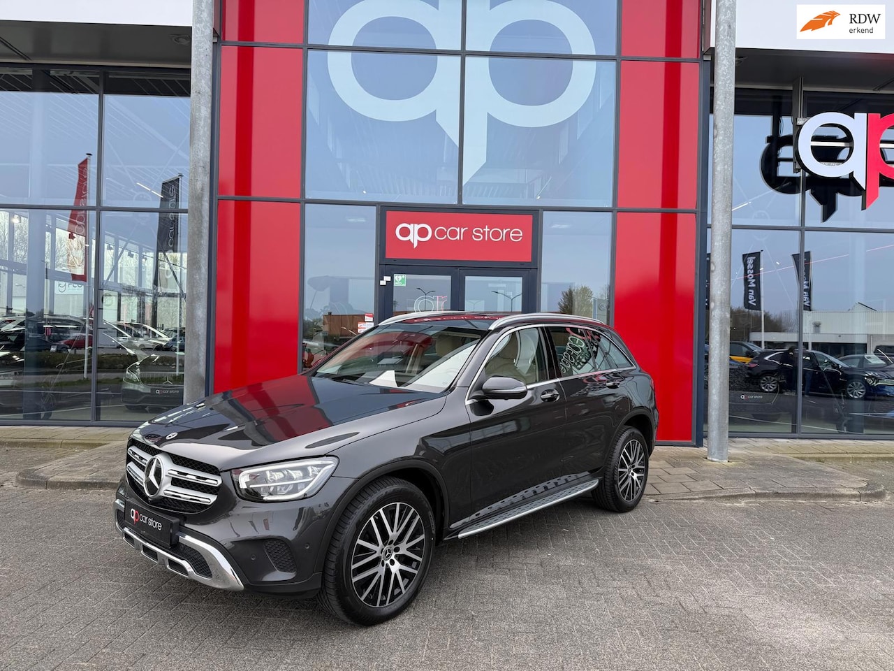 Mercedes-Benz GLC-klasse - 300e 4MATIC Business Luxury | Memory Seats | 360 Camera |Trekhaak | BTW Auto - AutoWereld.nl