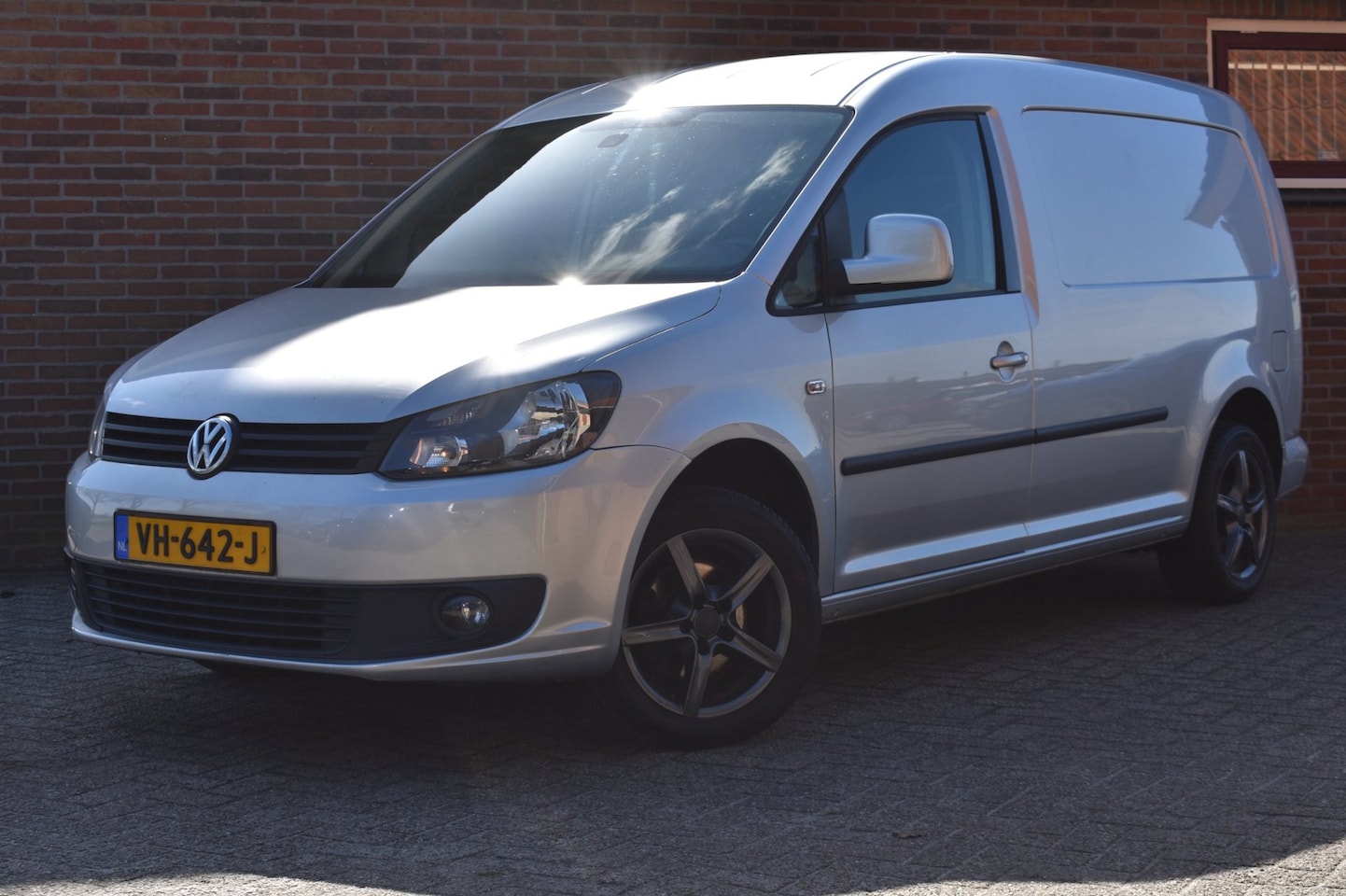 Volkswagen Caddy Maxi - 1.6 TDI '14 Cruise Navi Airco BTW Automaat - AutoWereld.nl