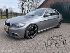 BMW 3-serie - 318i Business Line AUTOMAAT AIRCO NAVI CRUISE