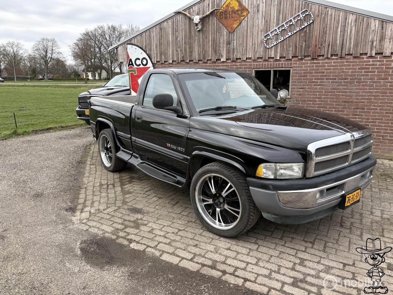 Dodge Ram 1500 - Pick-Up v8 lpg benzine single cab shortbed - AutoWereld.nl