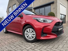 Toyota Yaris - 5DRS 1.5 VVT-i Active Trekhaak / Camera / Carplay