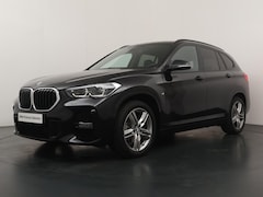 BMW X1 - sDrive18i High Executive | M Sportpakket | Trekhaak | Head-Up | Adaptieve Cruise Control |