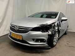 Opel Astra - 1.6 CDTI Business+ SCHADEAUTO