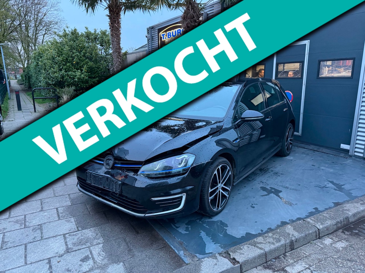 Volkswagen Golf - 1.4 TSI GTE Vele Extra's Automaat Voorschade - AutoWereld.nl
