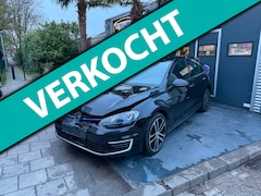 Volkswagen Golf - 1.4 TSI GTE Vele Extra's Automaat Voorschade