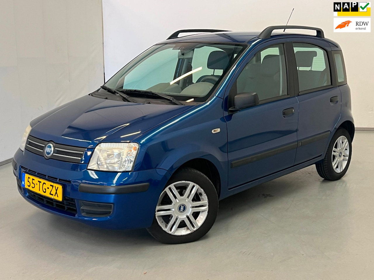 Fiat Panda - 1.2 Emotion / Aut / Clima / NL-auto / LM velgen - AutoWereld.nl