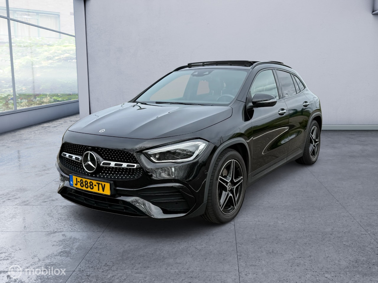 Mercedes-Benz GLA-Klasse - 200 AMG Camera|Pano|Sfeer - AutoWereld.nl