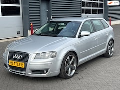 Audi A3 Sportback - 2.0 FSI Attraction, airco, PDC, cruise control