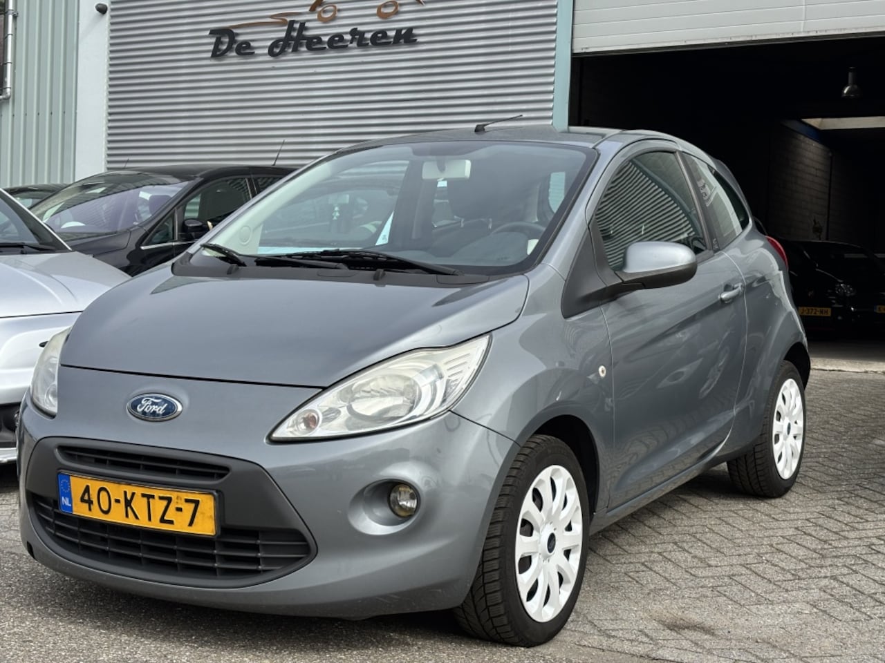 Ford Ka - 1.2 Titanium airco APK 02-2027 - AutoWereld.nl