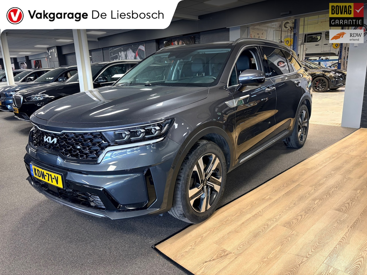 Kia Sorento - 1.6 T-GDI Plug-in Hybrid 4WD Executive 7Persoons / pano / Bose / leer / camera - AutoWereld.nl