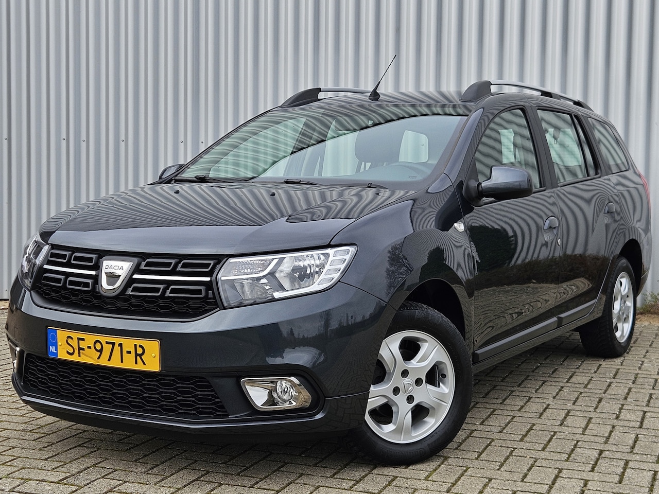 Dacia Logan MCV - 0.9 TCe SL Royaal /LPG/Cruise/Camera/Airco! - AutoWereld.nl