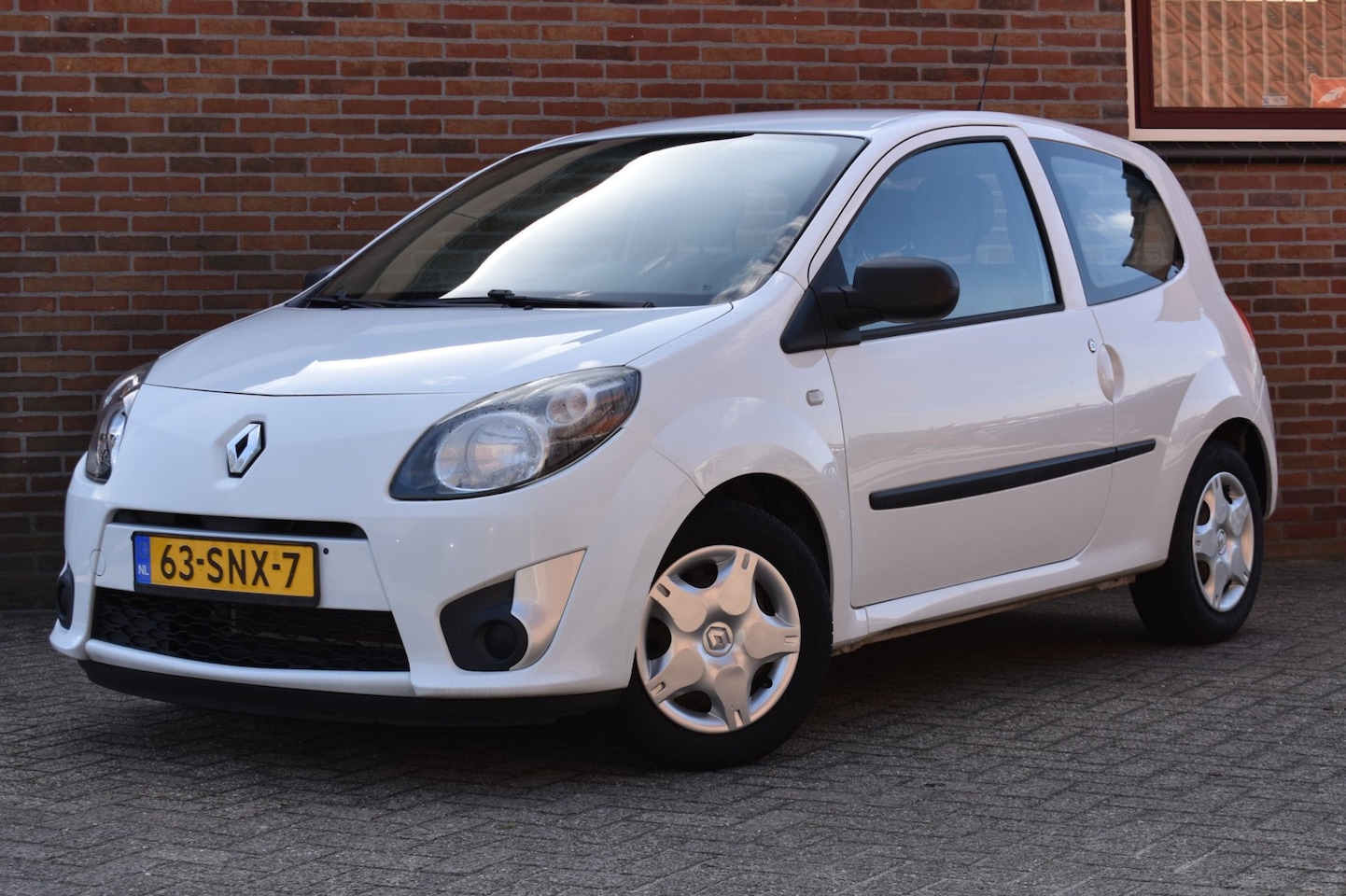 Renault Twingo - 1.2-16V Authentique '11 Airco Inruil mogelijk - AutoWereld.nl