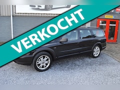 Volvo XC70 - 2.4 D5 Aut Airco Leer Navi 4X4 Trekhaak Jaar APK