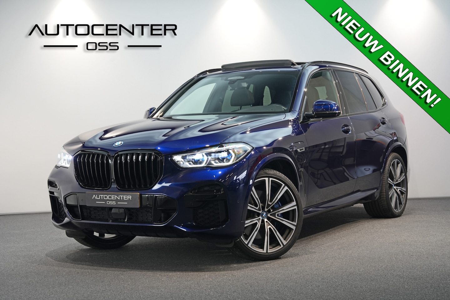 BMW X5 - xDrive45e M-Sport ✅ BMW Gar. 3/2028 ✅ Pano ✅ 50 Jaar M Edition ✅ Trekhaak ✅ Laser ✅ H&K ✅ - AutoWereld.nl