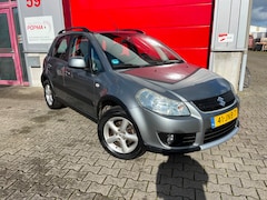 Suzuki SX4 - 1.6 107 pk 4Grip Exclusive / 4 x 4 / Trekhaak / Autom. airco / Keyless / Hoge zit / LM / O