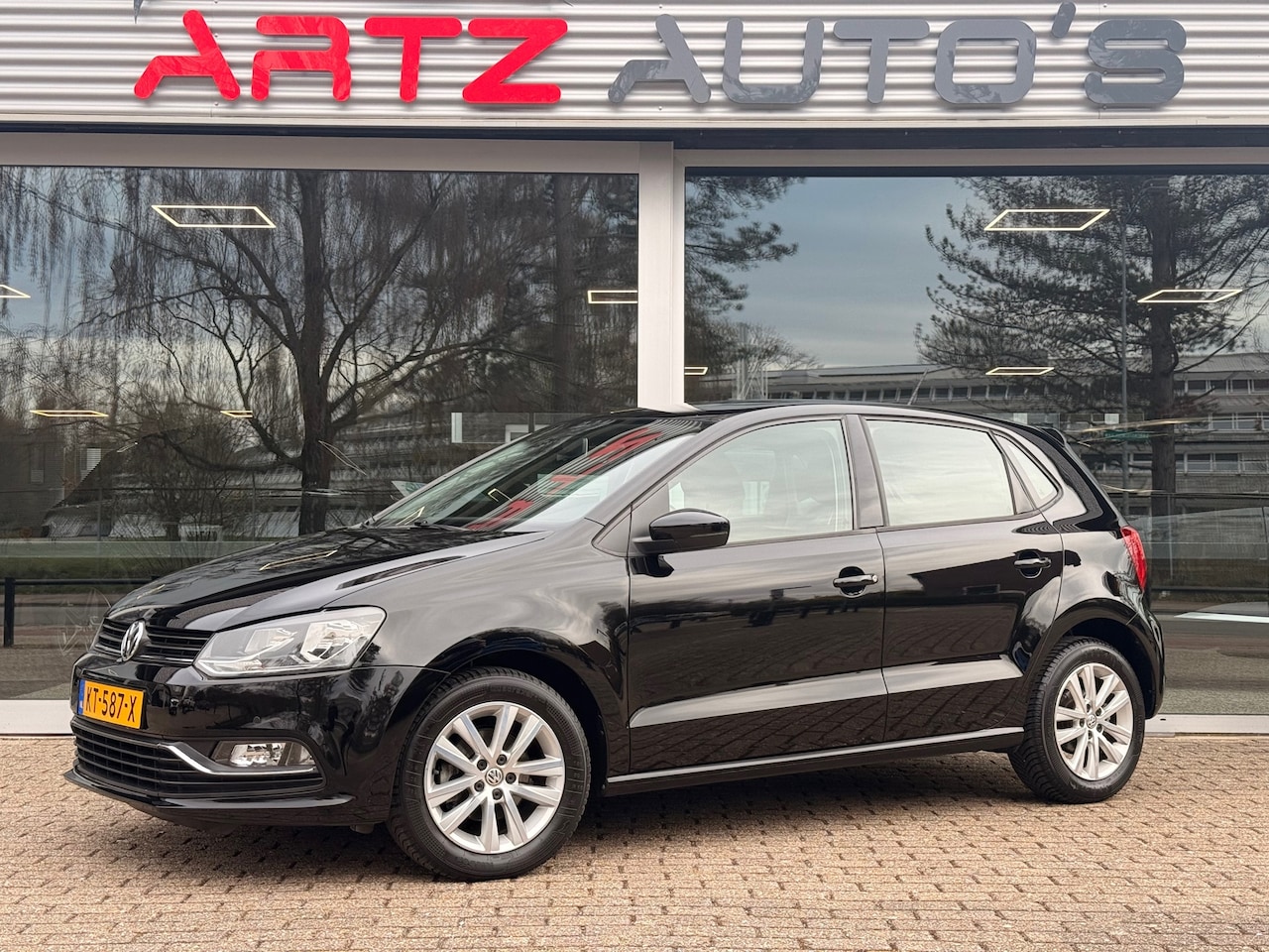 Volkswagen Polo - 1.2 TSI Highline l Beats Sound l - AutoWereld.nl