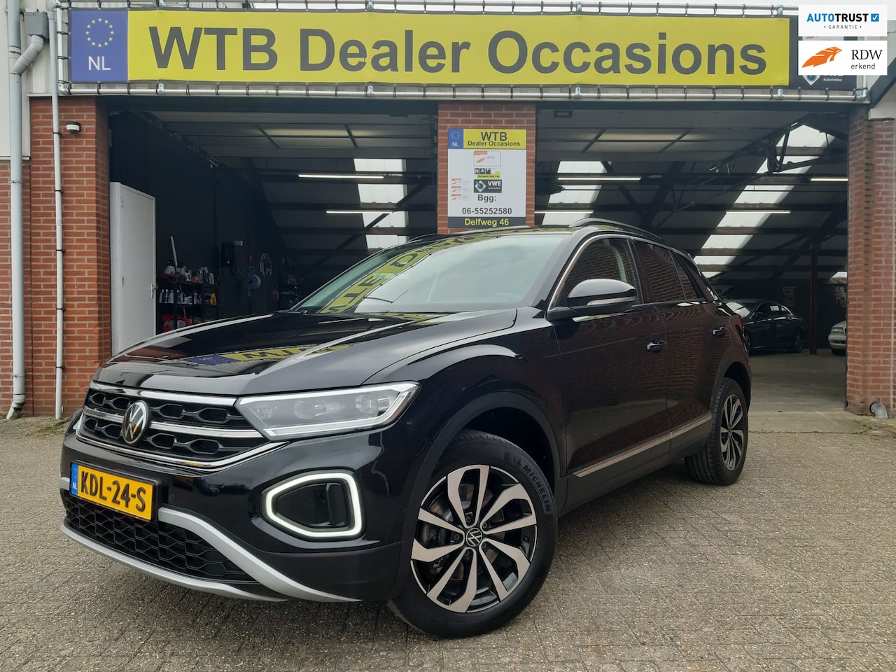 Volkswagen T-Roc - 1.5 TSI Style 1.5 TSI Style, automaat, 1e eigenaar, dealer onderhouden, afneembare trekhaak - AutoWereld.nl