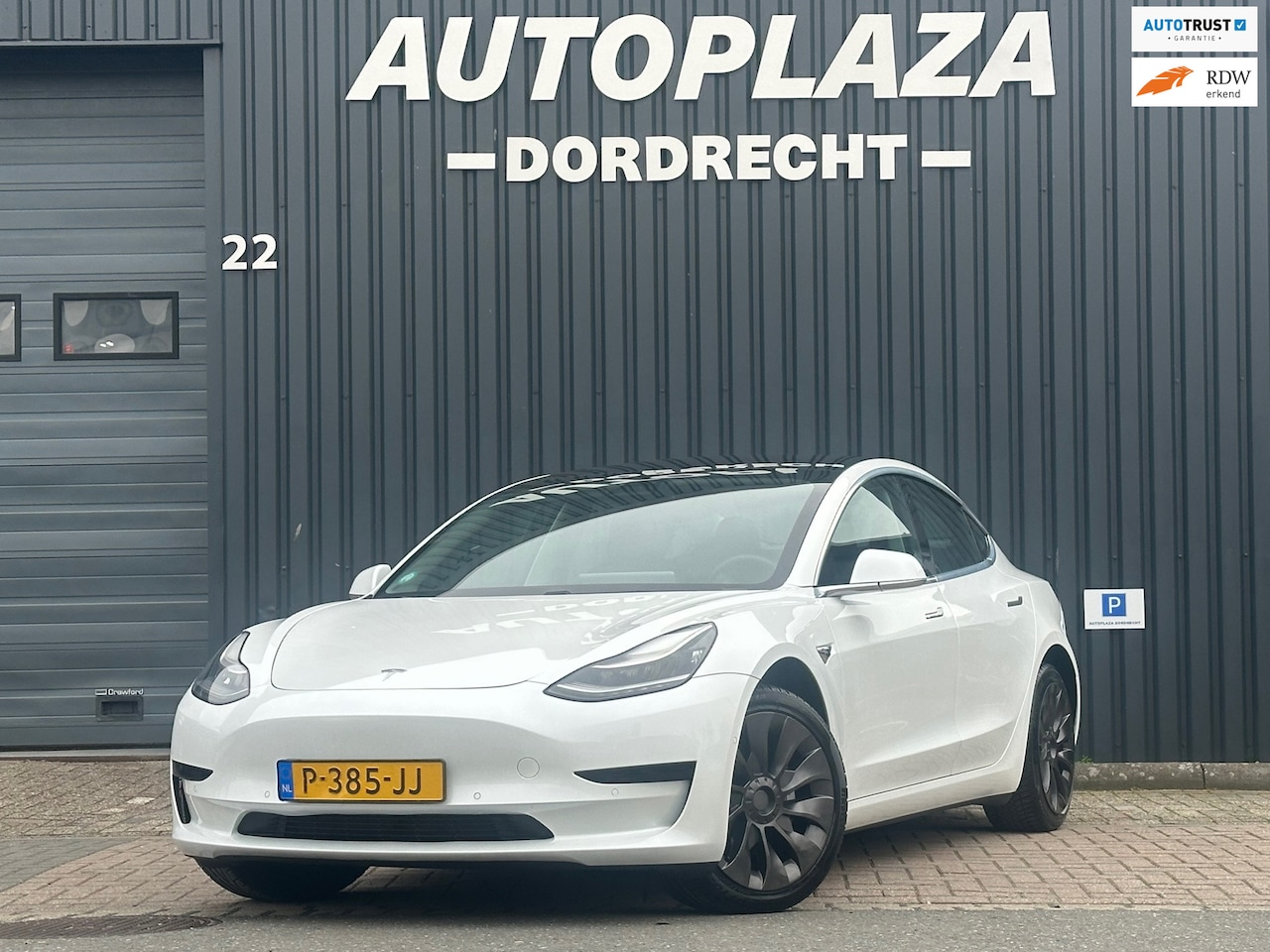 Tesla Model 3 - Standard RWD Plus 60 kWh AUTOPILOT - AutoWereld.nl