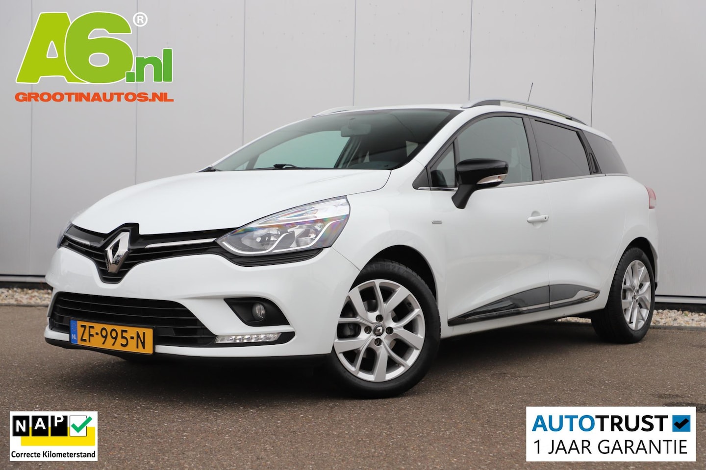 Renault Clio Estate - 0.9 TCe Limited Navigatie Airco Cruise Control Bluetooth 16 inch LMV LED Donkere Ramen - AutoWereld.nl