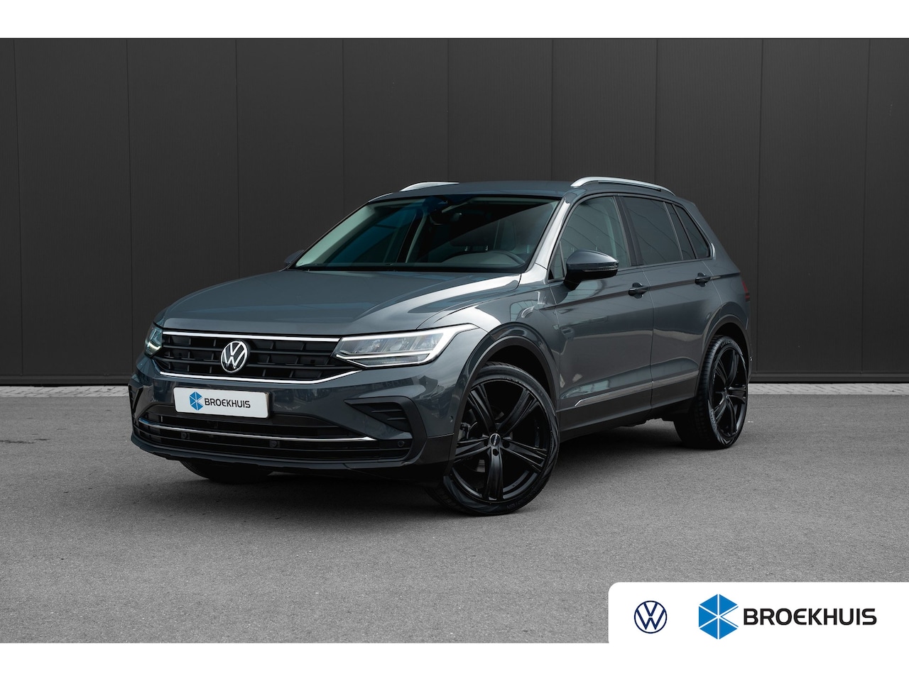 Volkswagen Tiguan - 1.5 TSI Life Business | Navi | 20" LMV | Stoelverwarming | - AutoWereld.nl