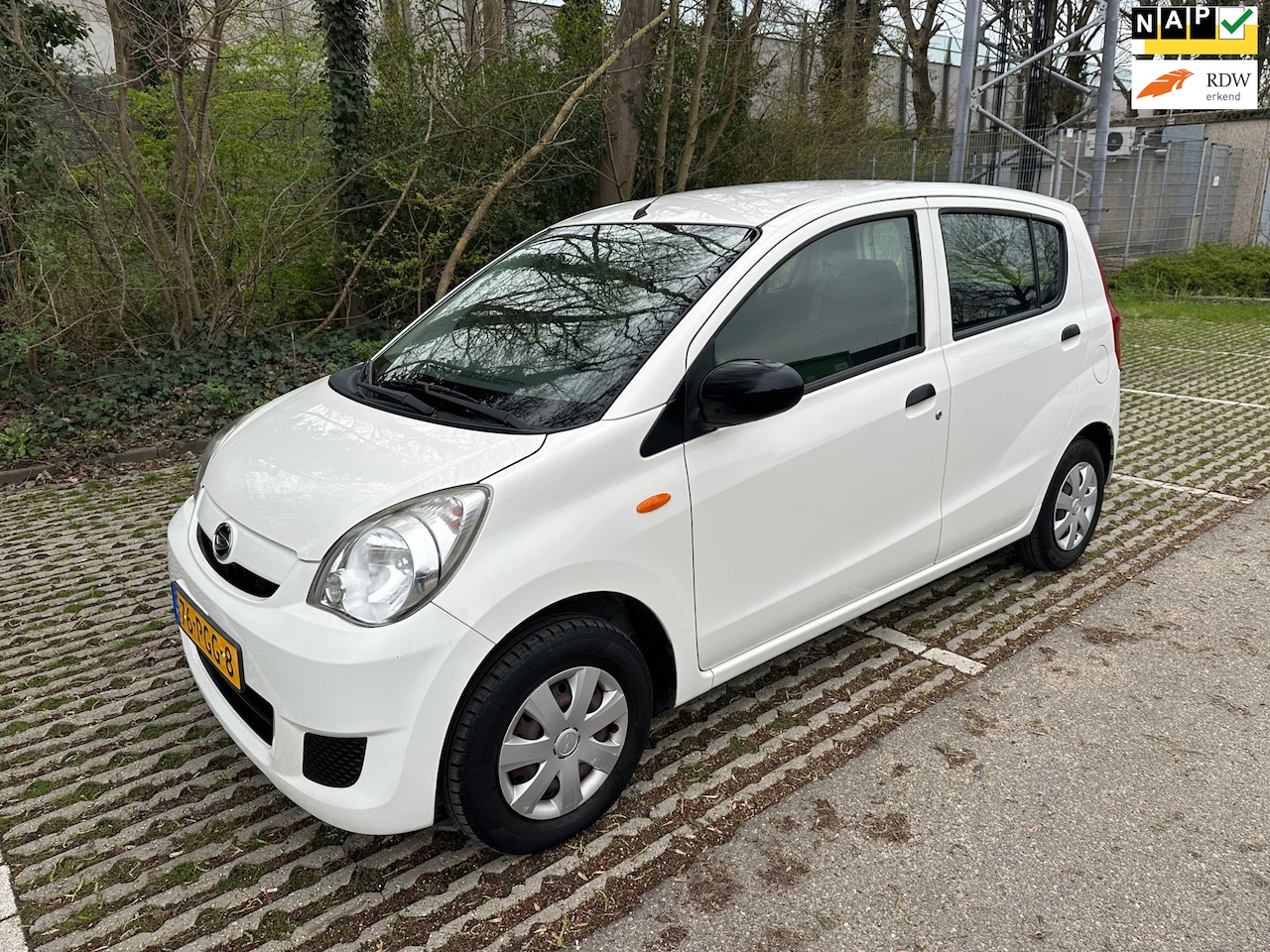 Daihatsu Cuore - 1.0 Clever ZEER MOOI APK MAART 2027 - AutoWereld.nl