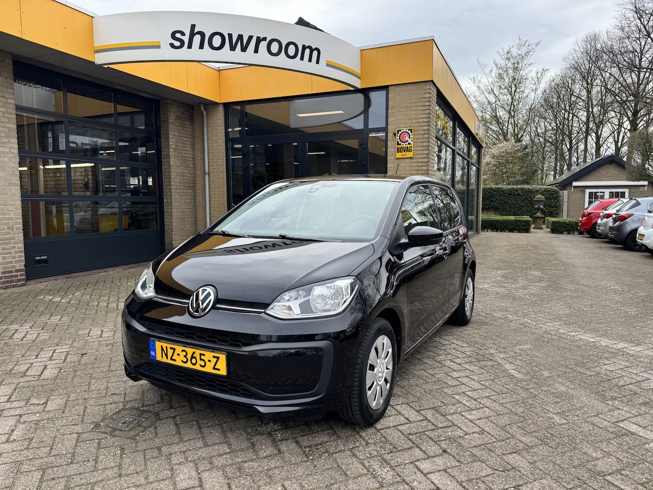 Volkswagen Up! - 1.0 BMT move up! 5drs Airco - AutoWereld.nl