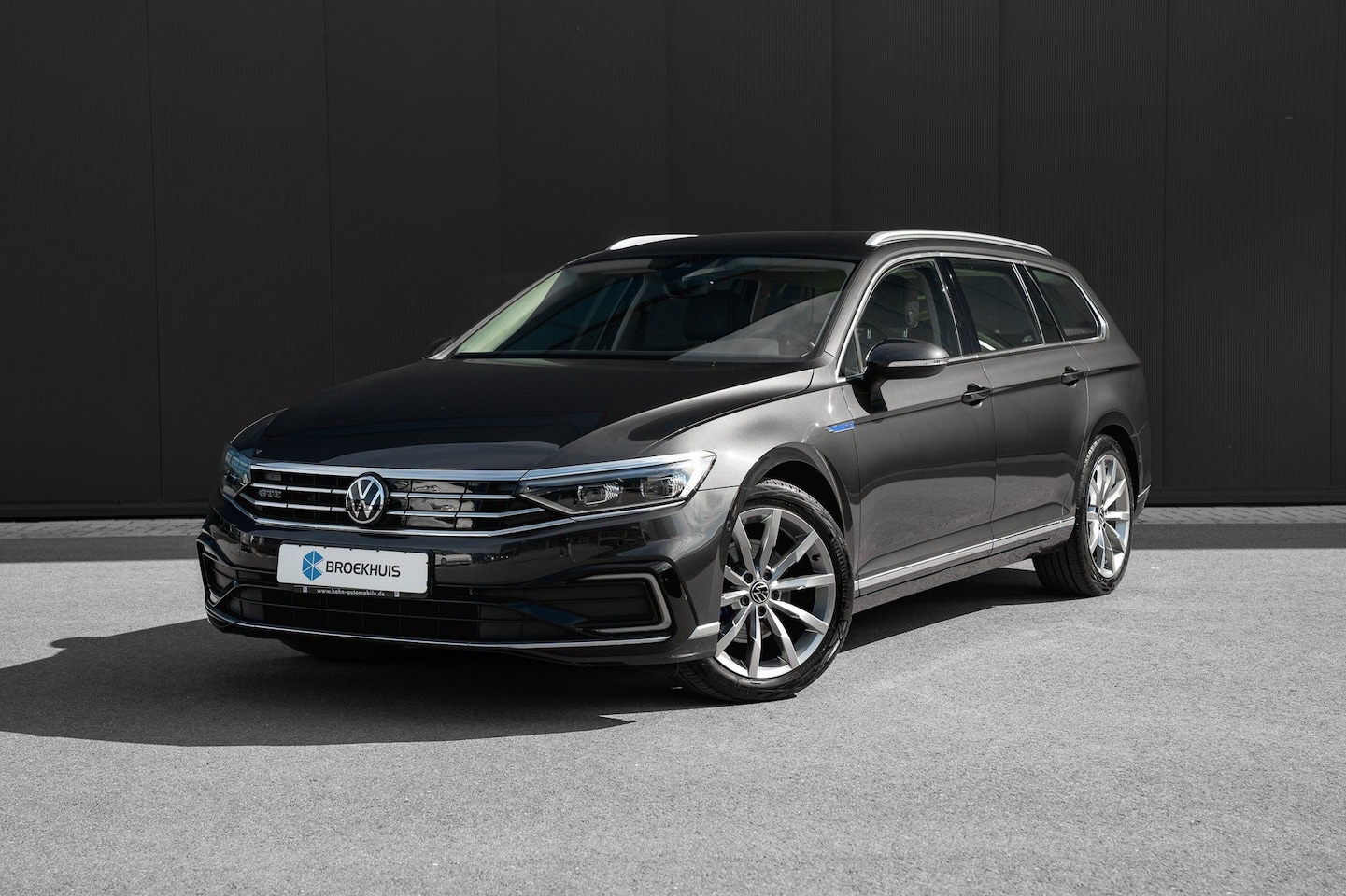 Volkswagen Passat Variant - 1.4 TSI PHEV GTE Business | Camera | Trekhaak | Leder/Alcantara | Dodehoek | Led | - AutoWereld.nl