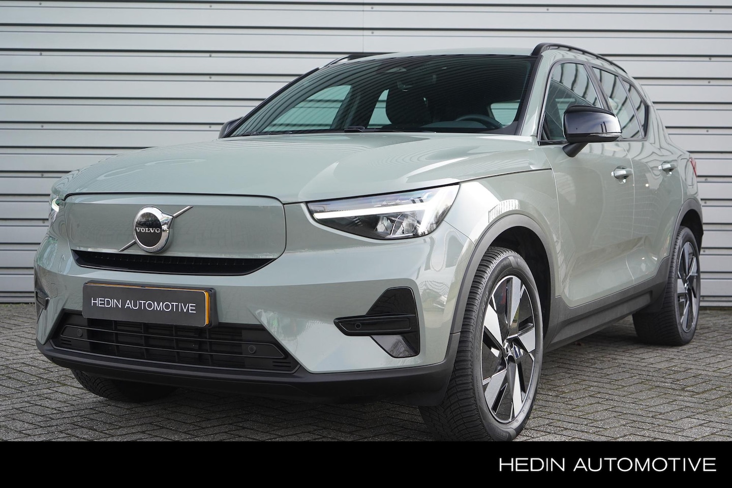 Volvo EX40 - Single Motor Extended Range Plus 82 kWh | Keyless entry | Elektrische achterklep | Stoel & - AutoWereld.nl