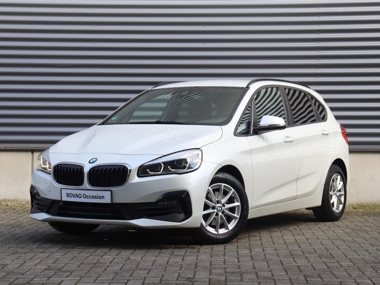 BMW 2-serie Active Tourer - 218i | Executive | Parking Pack | Trekhaak | Sportstoelen | Harman Kardon | Climate Contro - AutoWereld.nl