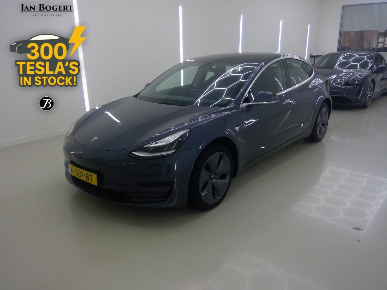 Tesla Model 3 - Standard RWD Plus 89% SoH [ LFP-ACCU+AUTOPILOT+60 kWh+PREMIUM AUDIO ] - AutoWereld.nl
