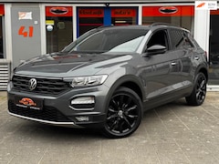 Volkswagen T-Roc - 1.5 TSI Sport Black Style Digital Dash Elec. Achterklep DSG7 1e Eigenaar