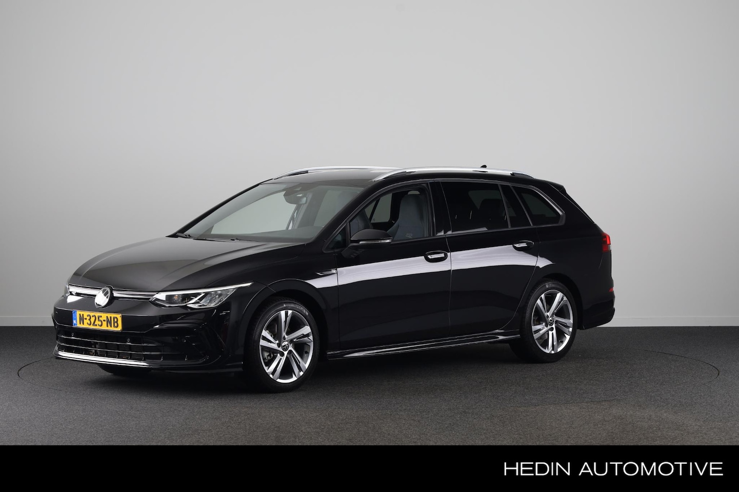 Volkswagen Golf Variant - 1.5 TSI R-Line | Trekhaak | Winter Pakket | Adaptive Cruise Control | Navigatie | Carplay - AutoWereld.nl