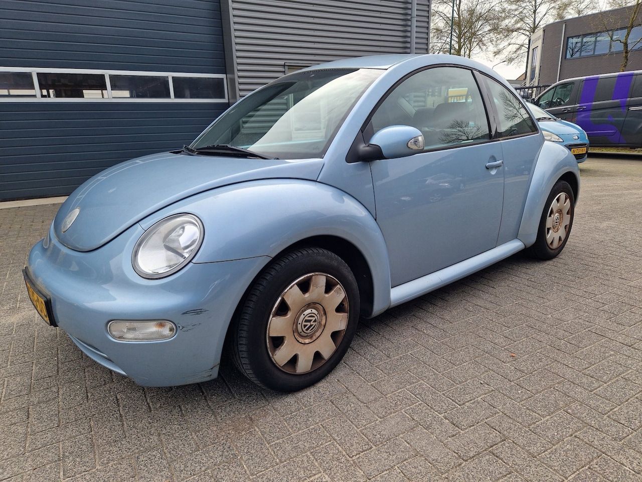 Volkswagen New Beetle - 2.0 Highline 2.0 Highline - AutoWereld.nl