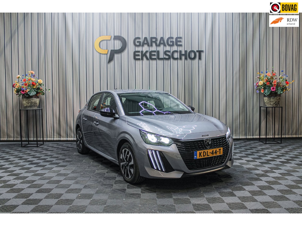 Peugeot 208 - 1.2 PureTech 100 Style|Carplay|Cruise|Navi - AutoWereld.nl