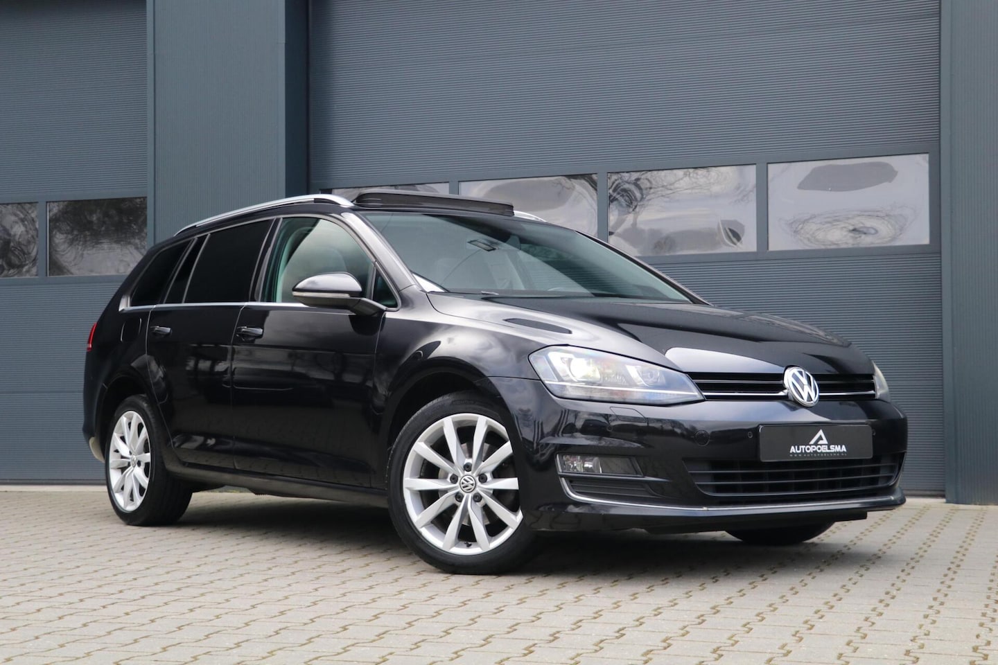 Volkswagen Golf Variant - 1.4 TSI Highline Autom Panodak Xenon DynAudio Alcantara Stoelverw PrivacyGlass Lmv Pdc 195 - AutoWereld.nl