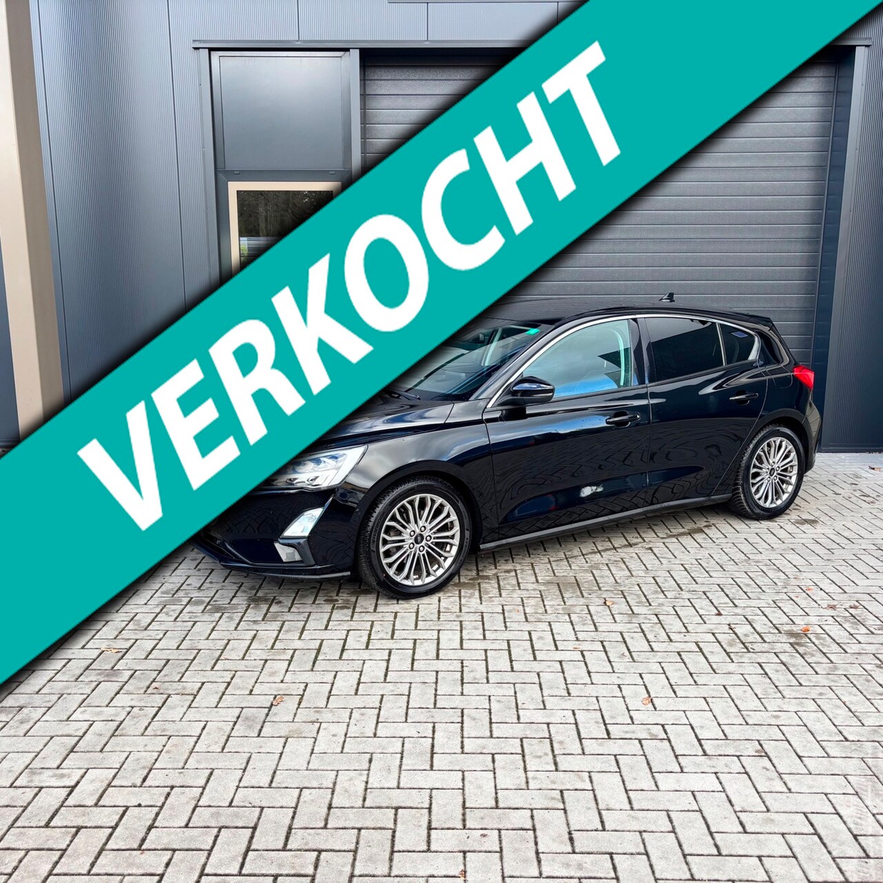 Ford Focus - 125pk Titanium Business XENON | CARPLAY | CRUISE CONTROL | LANE ASSIST | CAMERA | NAVI | P - AutoWereld.nl