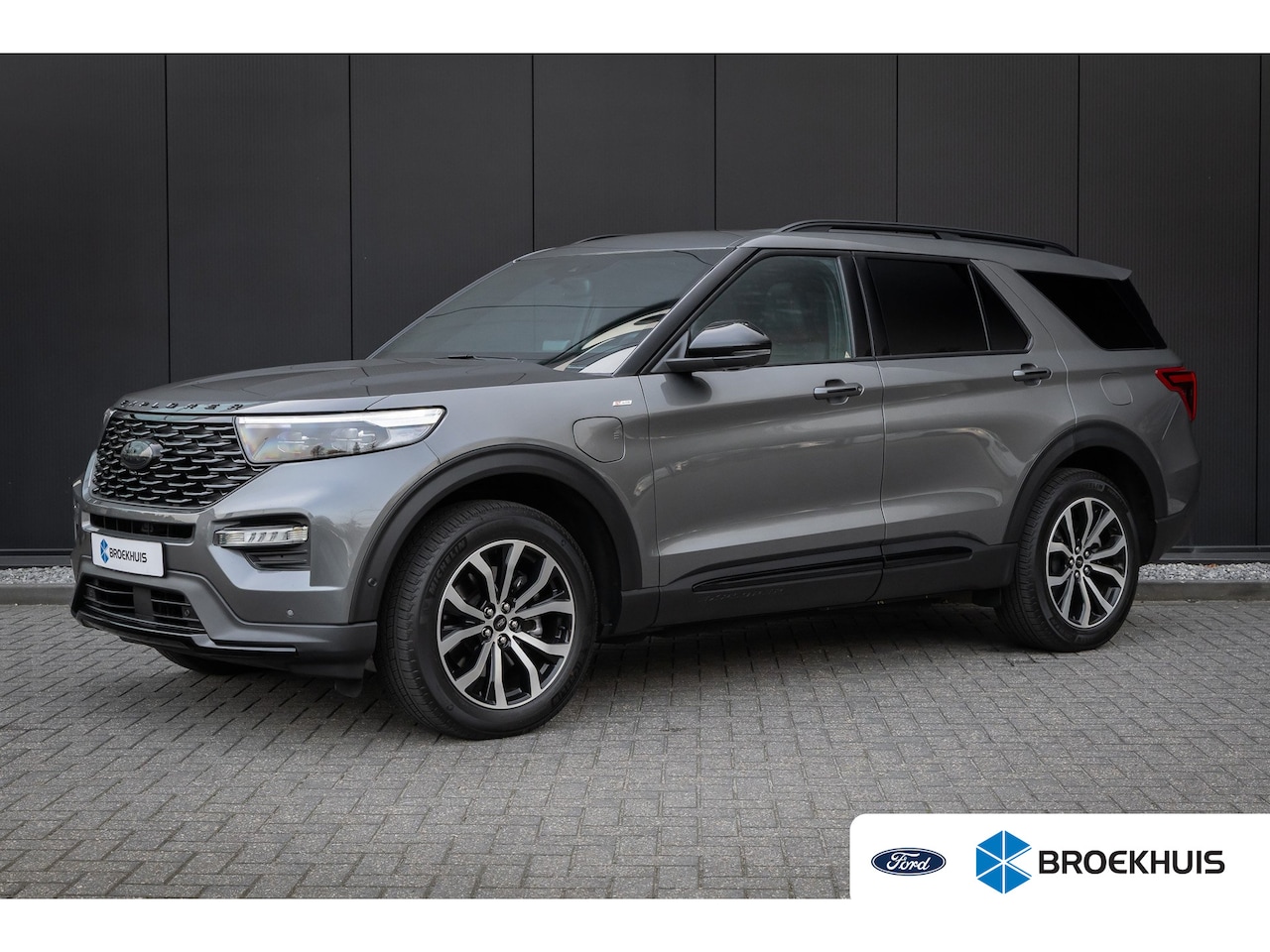 Ford Explorer - 3.0 V6 457 pk E.B. PHEV ST-Line | Pano-dak | Standkachel | Adapt. Cruise | BLIS | Alle opt - AutoWereld.nl