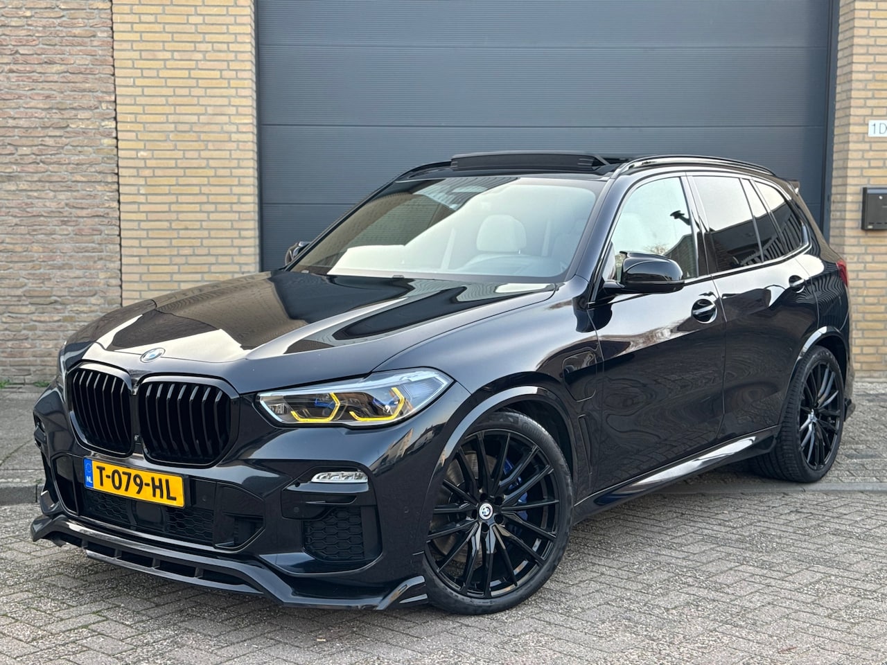 BMW X5 - XDrive45e High Executive |Mpakket|B&W|Laser|Skylounge|HUD|Massage|360|DriveAssist|individu - AutoWereld.nl