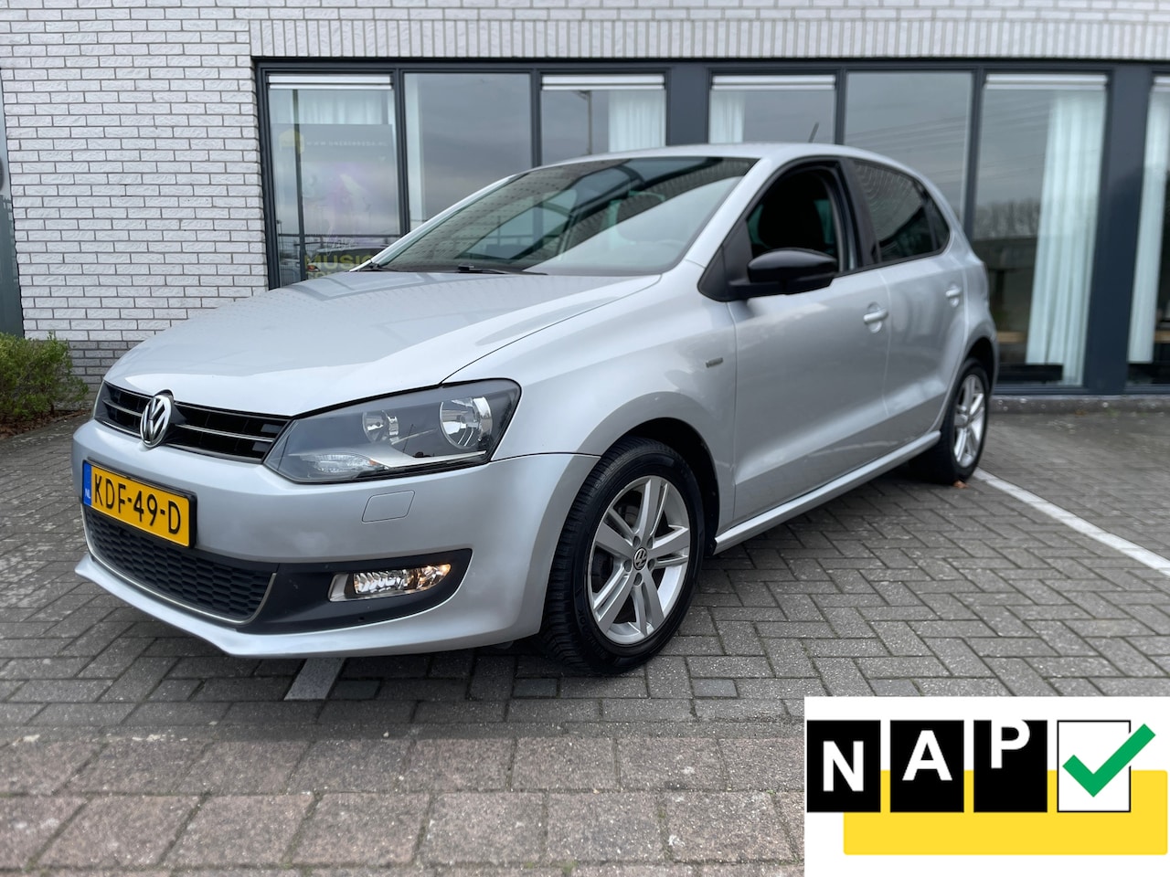 Volkswagen Polo - 1.2 TSI Automaat Cruis Lm Velgen Match - AutoWereld.nl