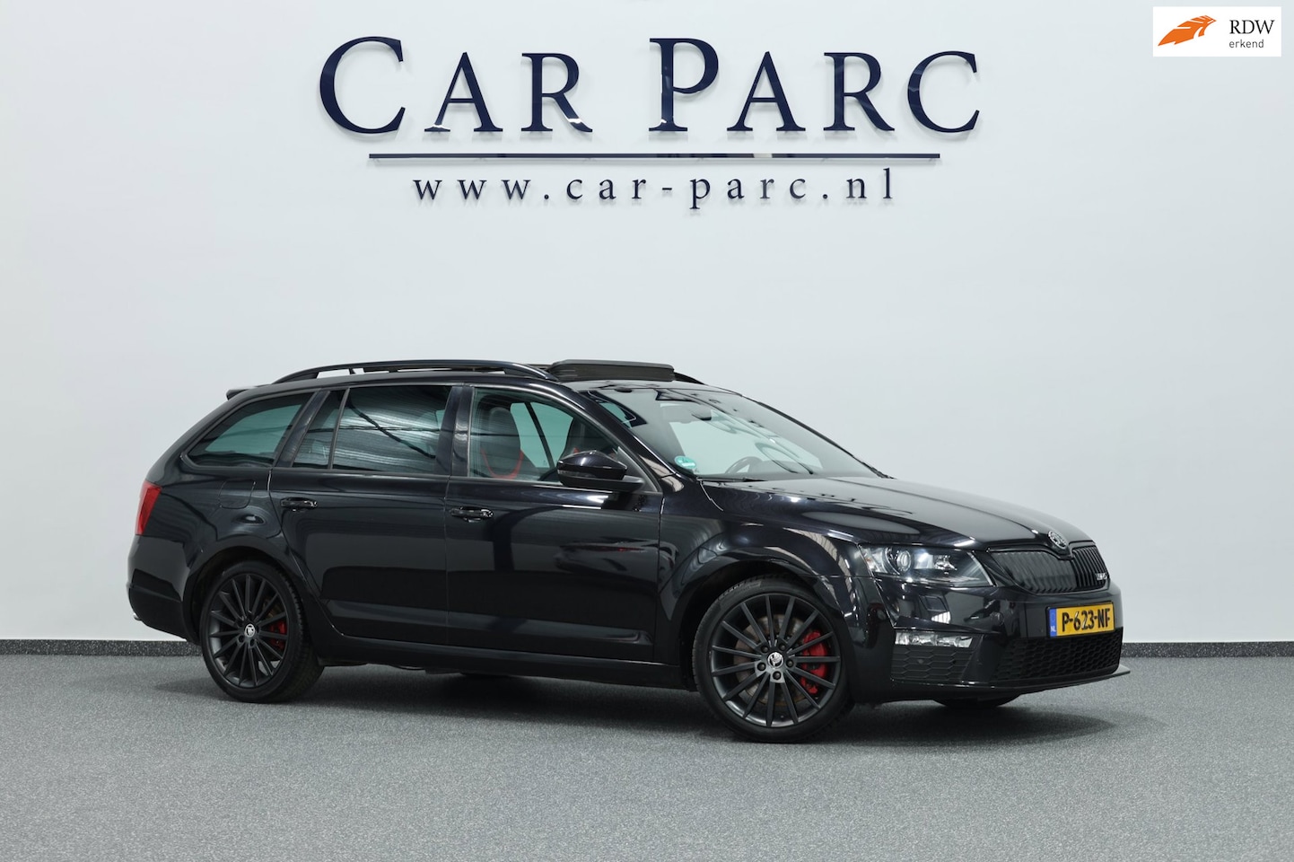 Skoda Octavia Combi - 2.0 TSI RS 220+PK LED/PANO/HALF LEDER+S.VERWARMING/LMV/CAM/CRUISE/ECC/12 MND GARANTIE! - AutoWereld.nl