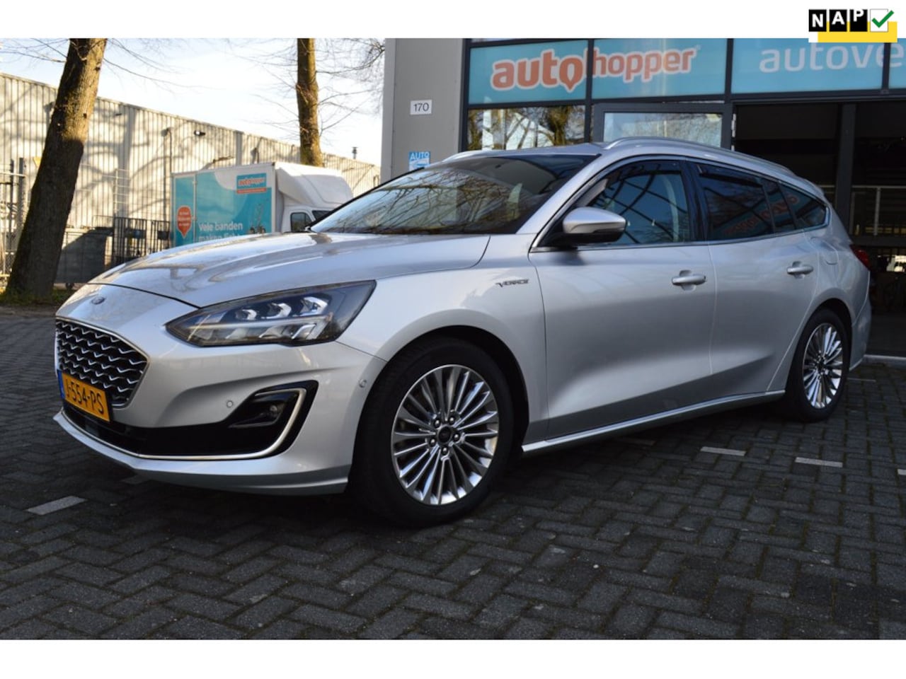 Ford Focus Wagon - 1.0 EcoBoost Hybrid VignaleTrekhaak - AutoWereld.nl