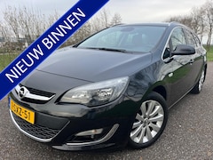 Opel Astra Sports Tourer - 1.4 Turbo Cosmo