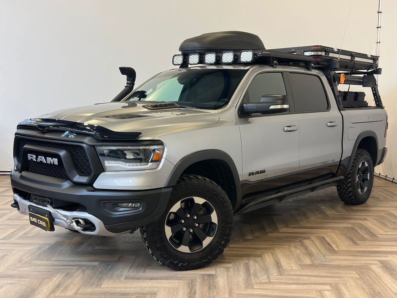 Dodge Ram 1500 - 5.7 V8 4x4 Crew Cab Rebel|PANO|CAMPER|OPBOUW TENT|2xLIER - AutoWereld.nl