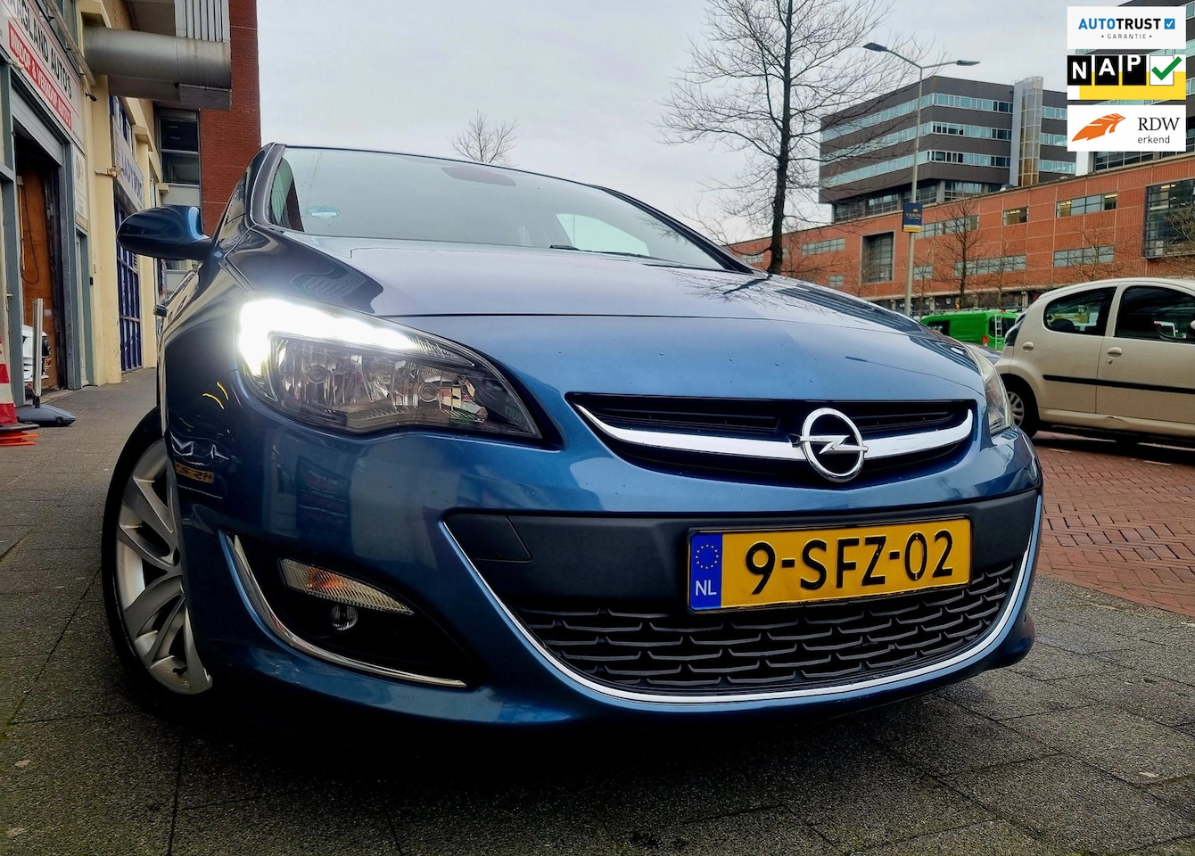 Opel Astra - 1.4 Turbo Sport 5drs Navi Nette Staat - AutoWereld.nl