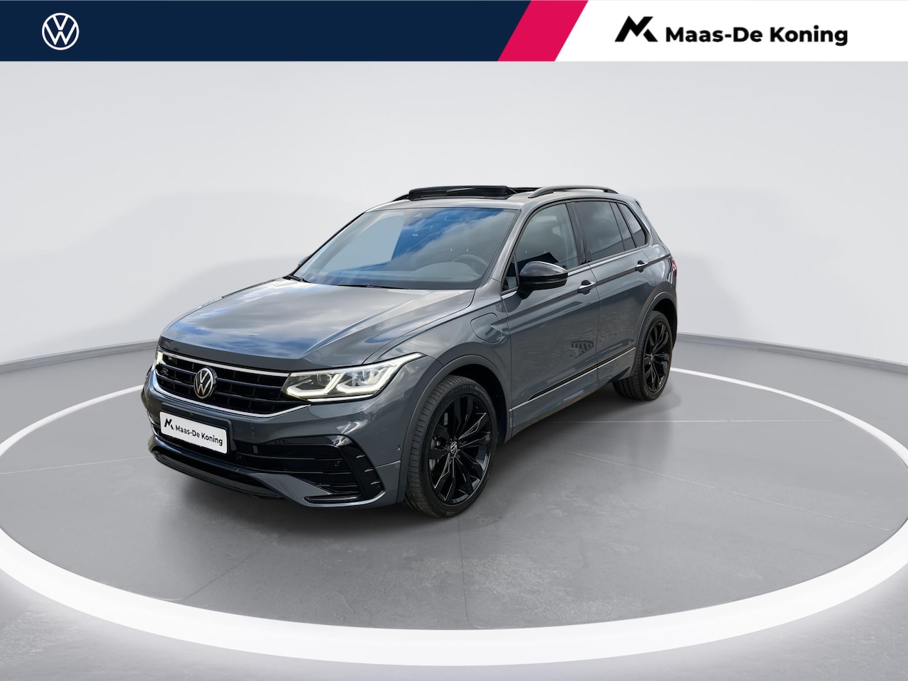 Volkswagen Tiguan - 1.4 TSIeHybrid 180kW/245PK R-Line DSG · Panoramadak · Leder · Trekhaak · 360 gr Camera · S - AutoWereld.nl