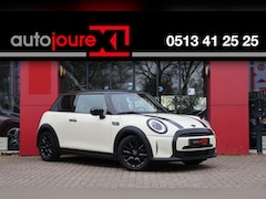 MINI Cooper - 1.5 Camden Edition Automaat | Origineel NL | Leder | Virtual Cockpit | Sportstoelen |