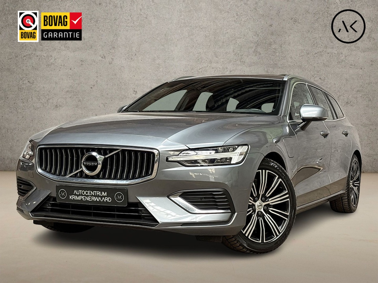 Volvo V60 - 2.0 T8 Twin Engine AWD Inscription 391Pk Automaat (PANORAMADAK, APPLE CARPLAY, HARMAN/KARD - AutoWereld.nl