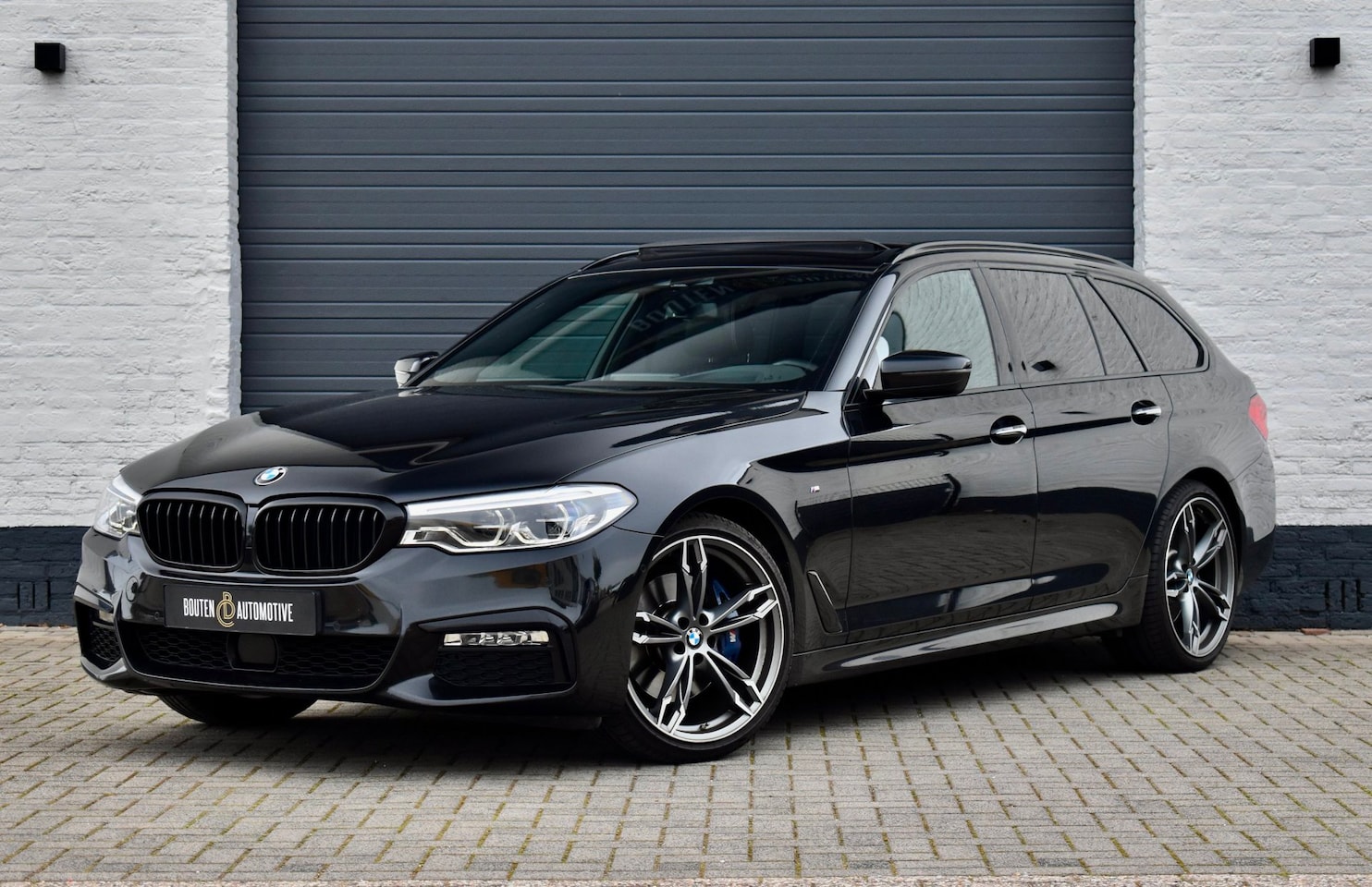 BMW 5-serie Touring - 530i High Executive M-Sport | PANO | ACC | HUD | - AutoWereld.nl