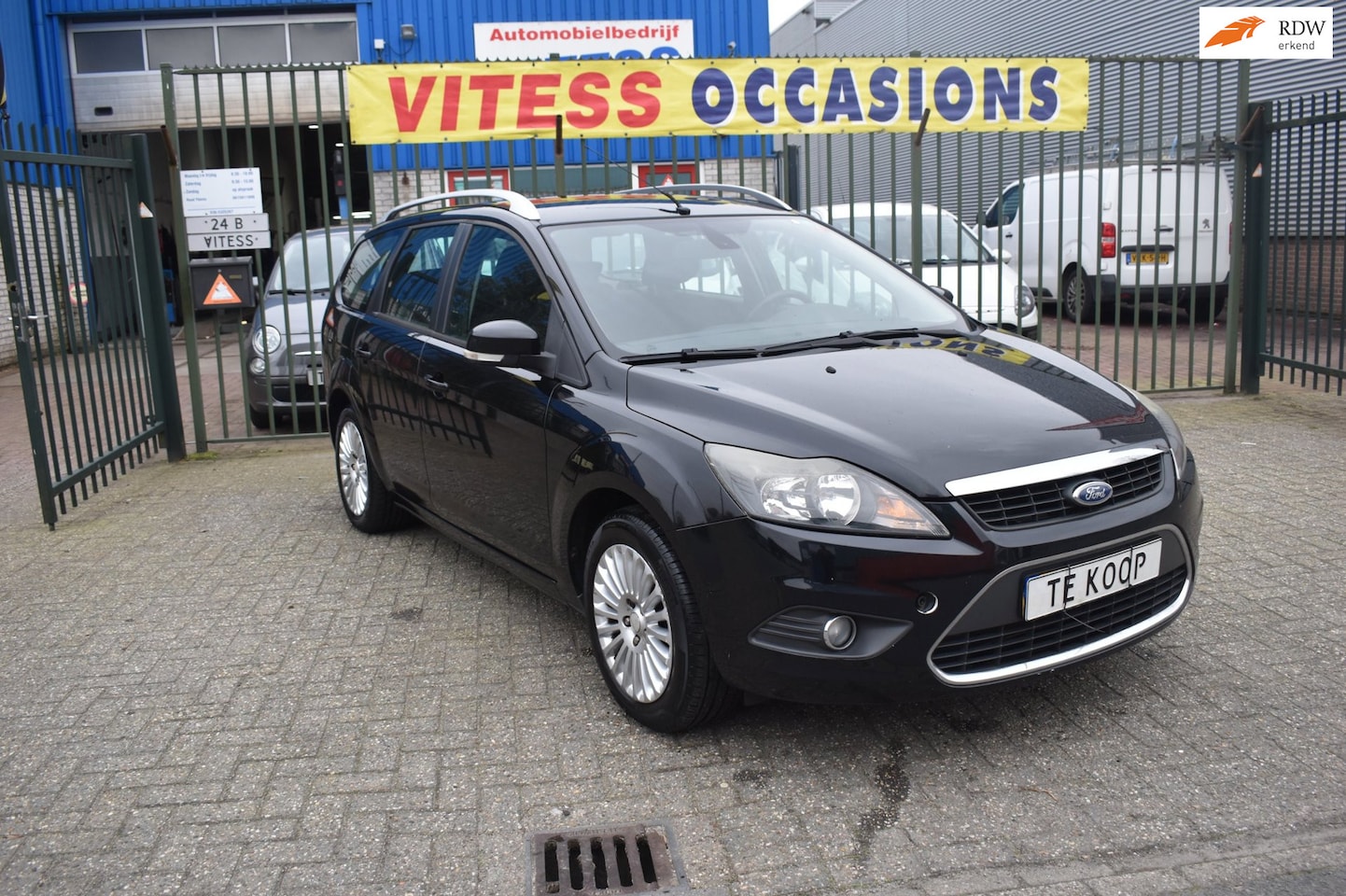 Ford Focus Wagon - 1.8 Limited Flexi Fuel NIEUWE APK 1e EIGENAAR KEYLESS - AutoWereld.nl