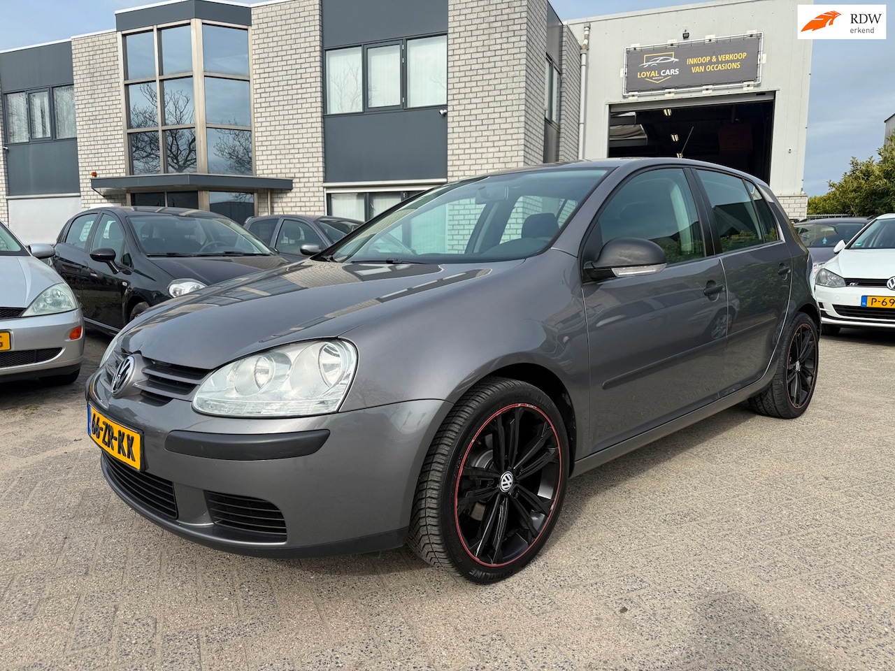 Volkswagen Golf - 1.6 FSI Trendline Airco Cruise Control Nap - AutoWereld.nl